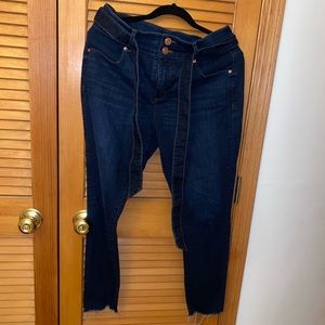 LOFT dark wash skinny jeans with belt